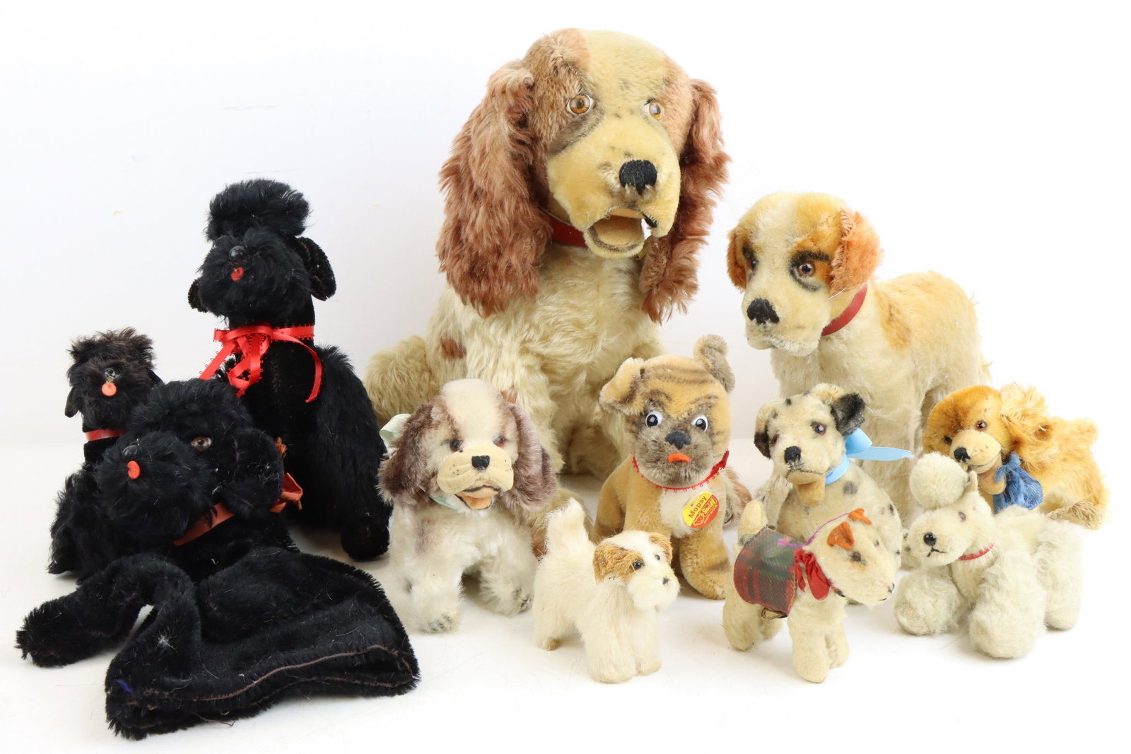 Steiff Dogs (1 of 13)