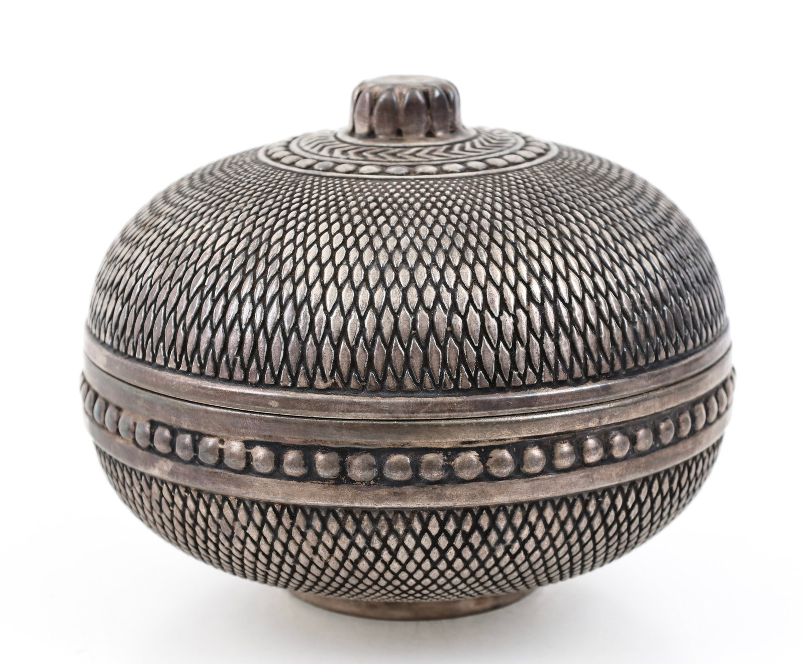 Chinese Pewter Clad Porcelain Bowl: 20th C. Chinese covered porcelain bowl clad in pewter, with fish scale, roe, and other geometric decoration, featuring a bud finial. Spurious Qianlong mark to the foot. 5.75"h x 7.25"w