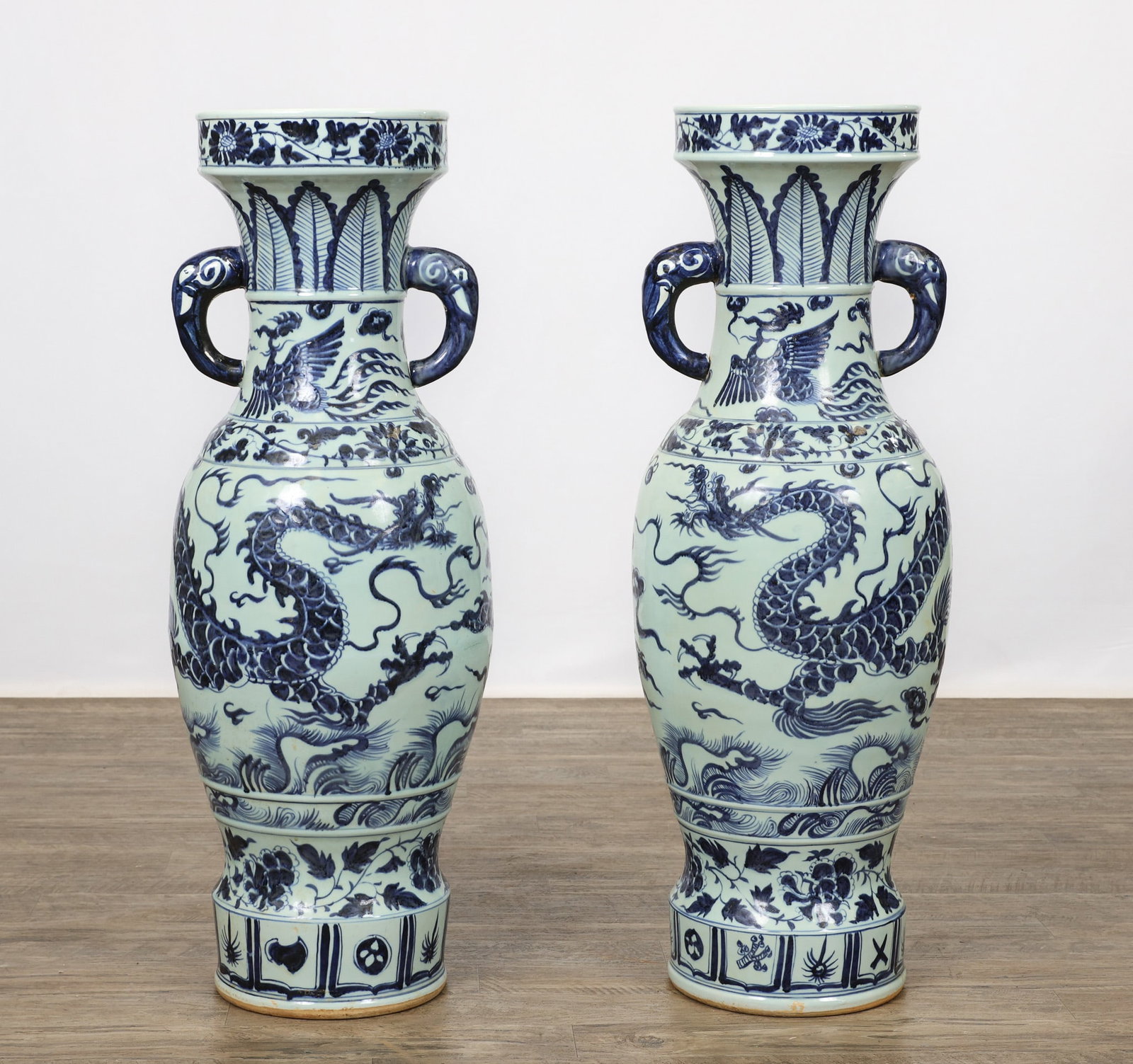 Chinese Porcelain Palace Vases (1 of 19)