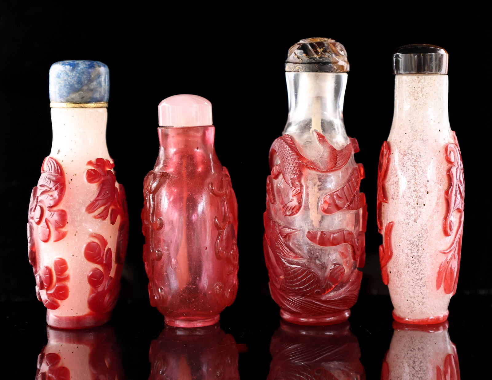 Chinese Snuff Bottles - 4