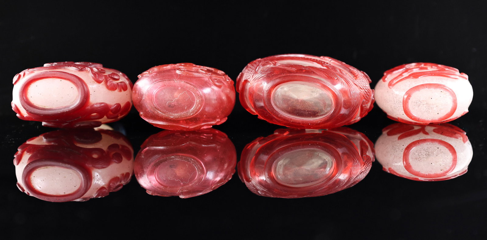 Chinese Snuff Bottles - 6