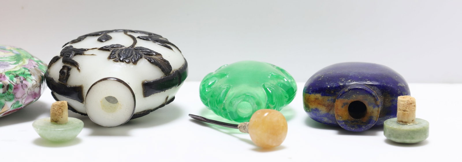 Chinese Snuff Bottles - 5