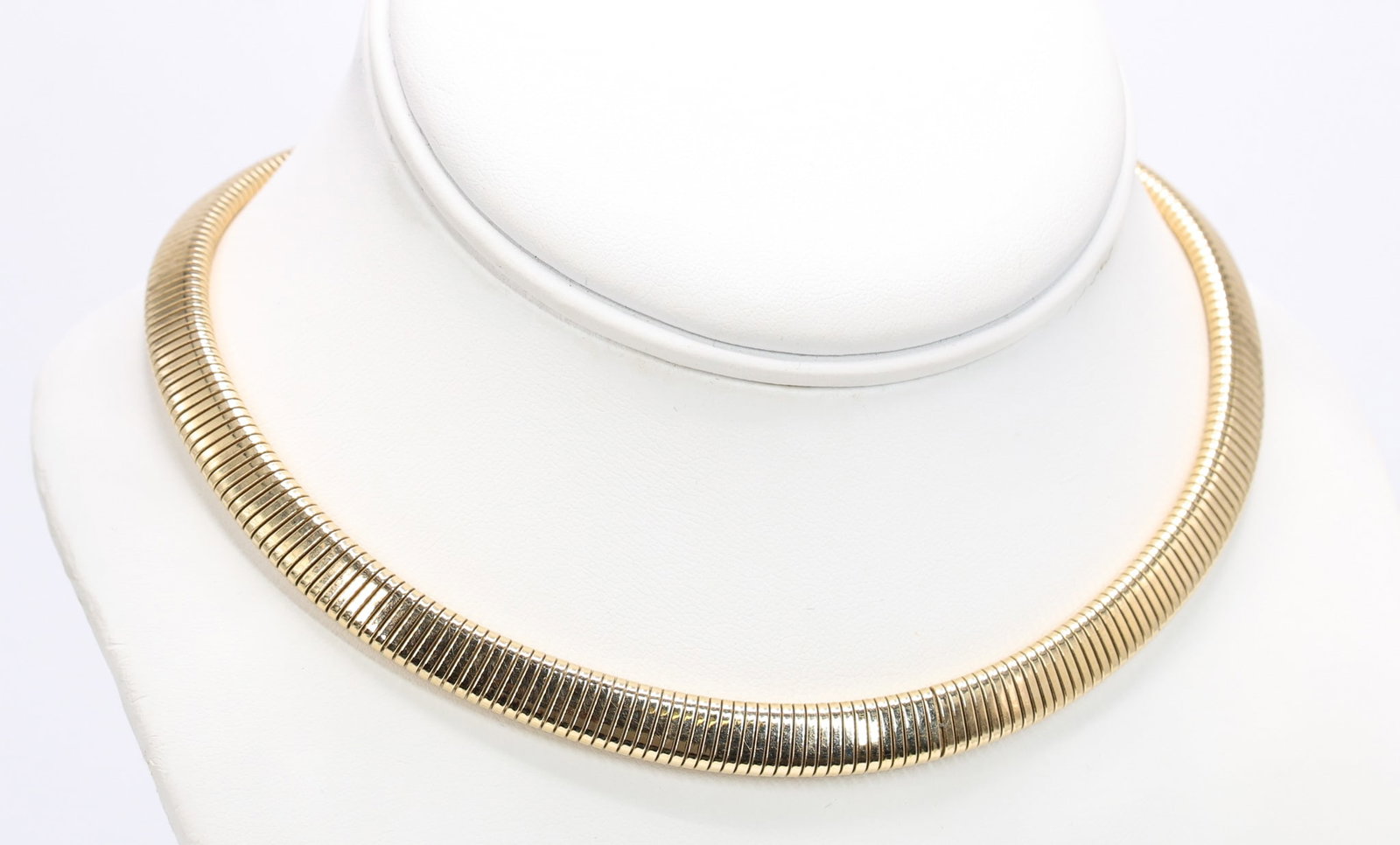 14k YG Omega Necklace: 14k yellow gold omega necklace with dome profile measuring 7.9mm, 14.5" and 25.7dwt.