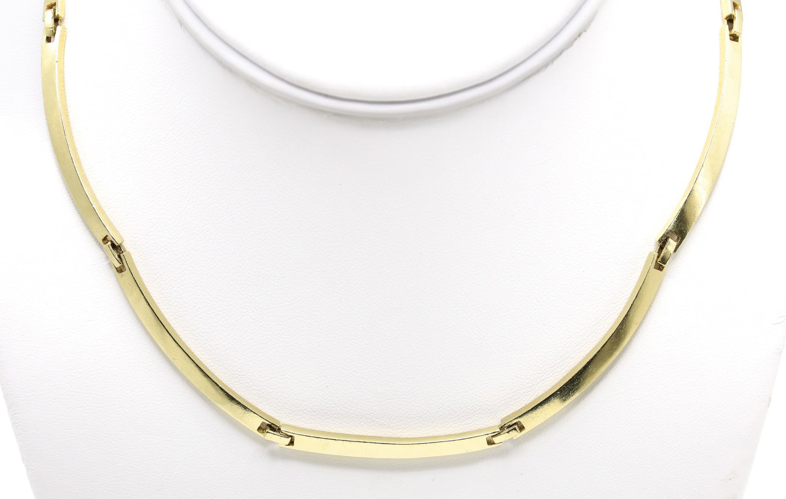 18k YG Necklace: 18k yellow gold fancy curved form necklace, 22.1dwt.