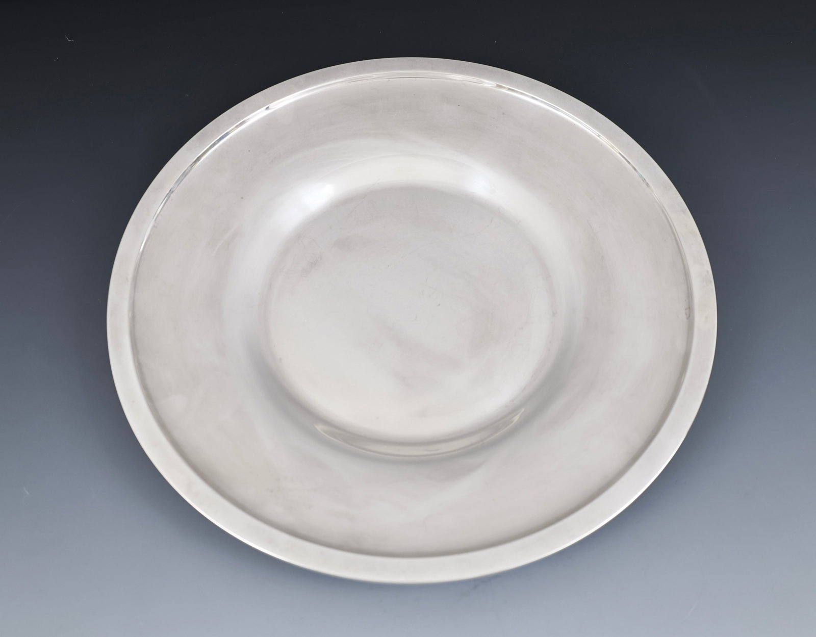 Towle Sterling Silver Charger: American sterling silver charger with a flat rim. 10"w, and 10.57 ozt