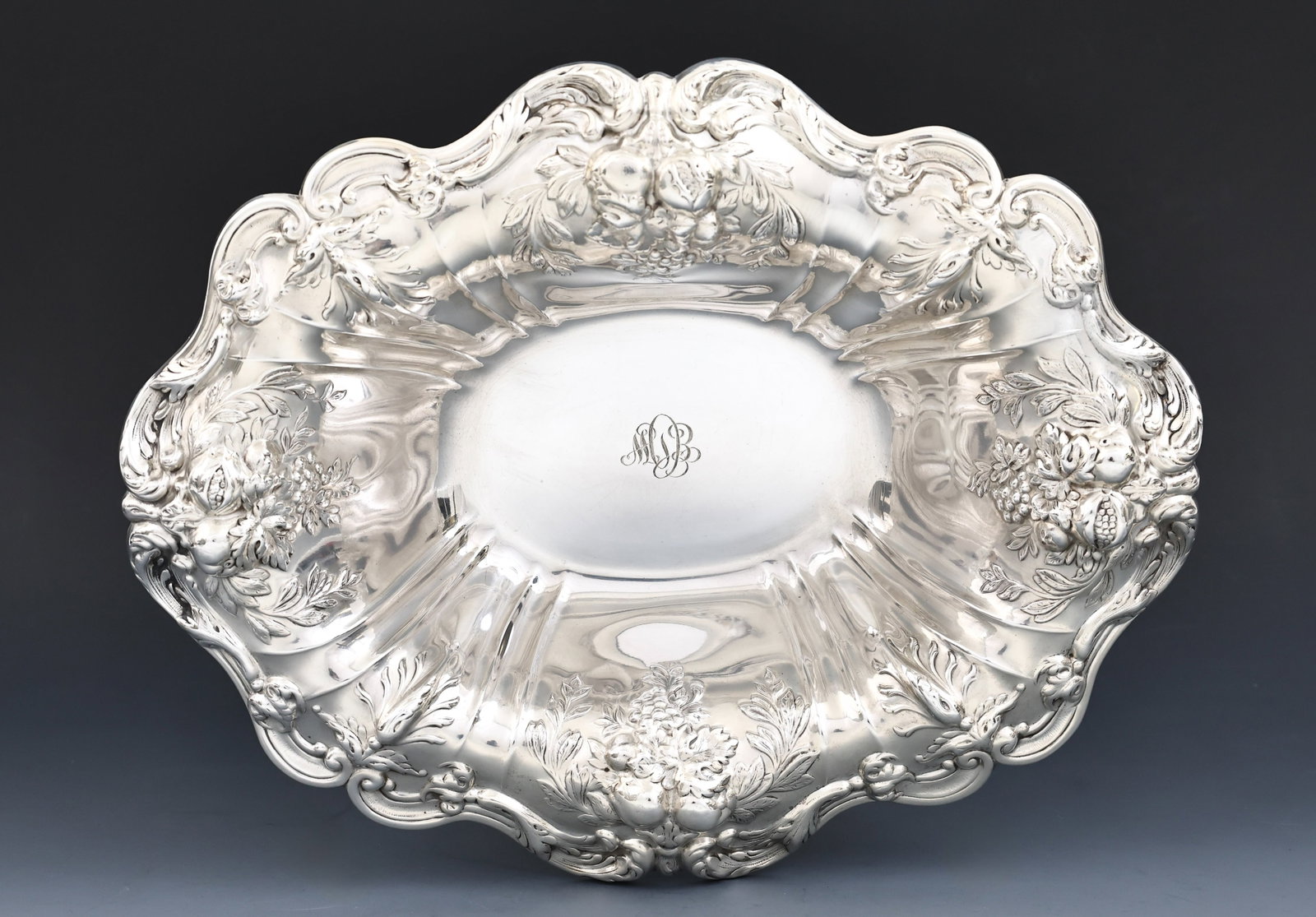Reed and Barton "Francis I" Sterling Silver Serving Bowl (1 of 9)