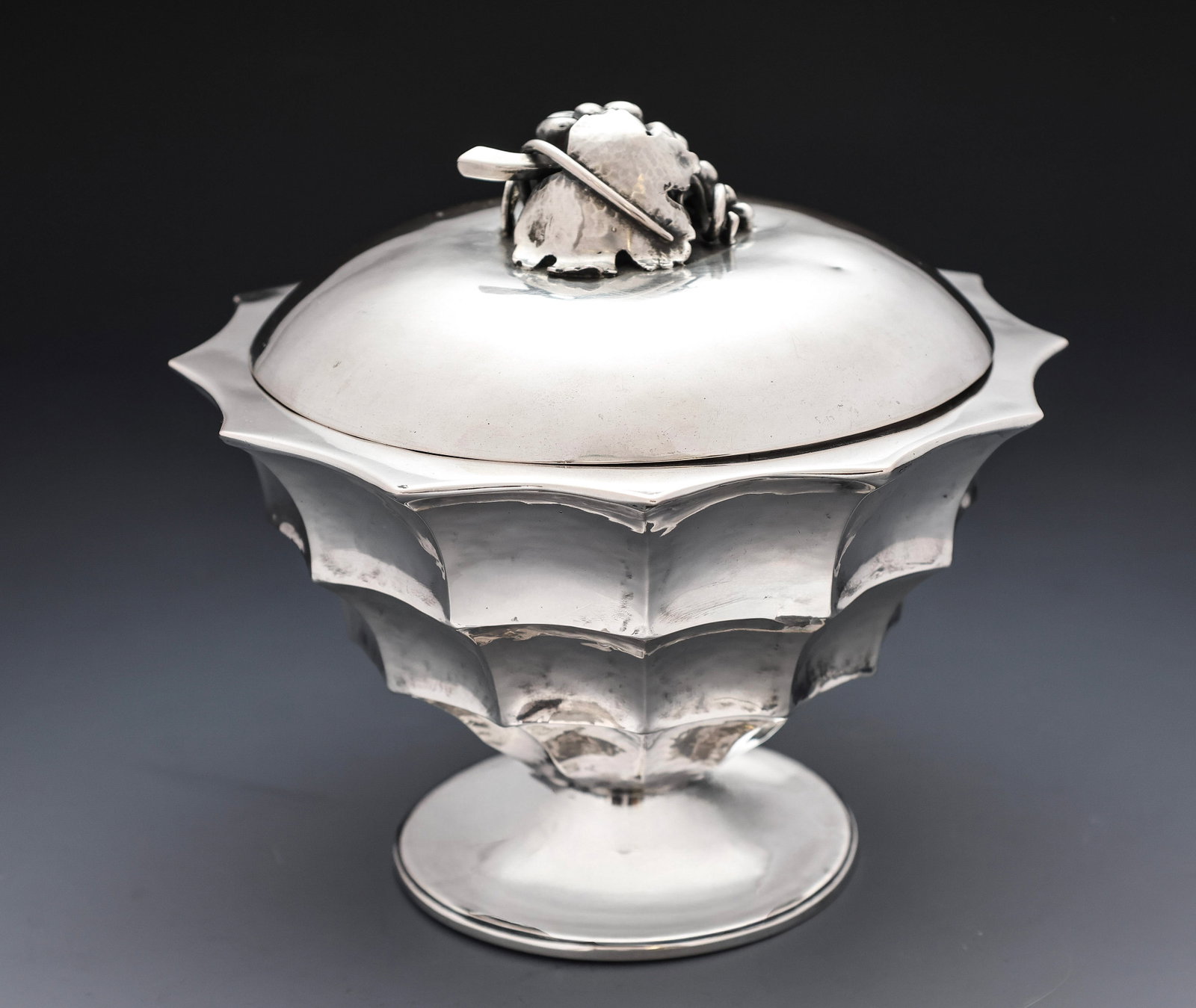 Continental Silver Tureen (1 of 10)