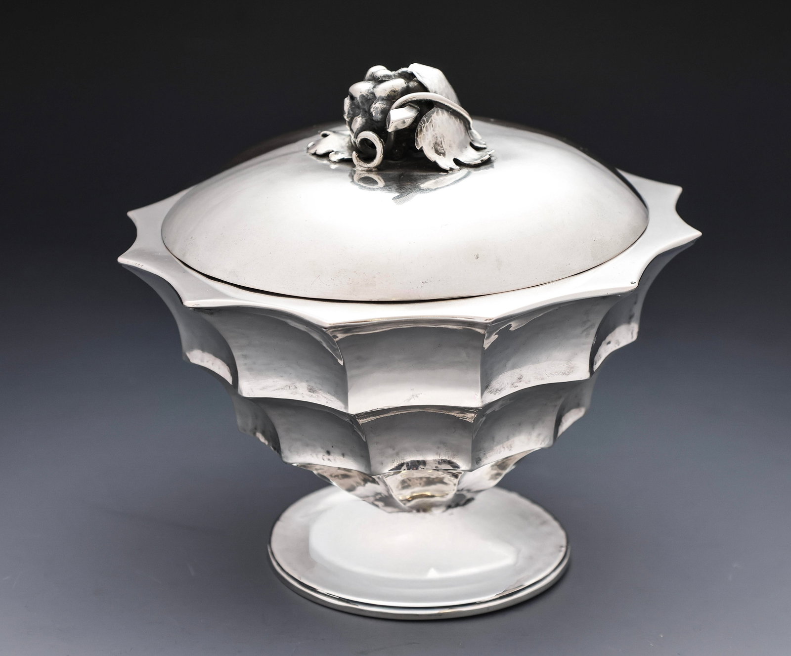 Continental Silver Tureen - 3