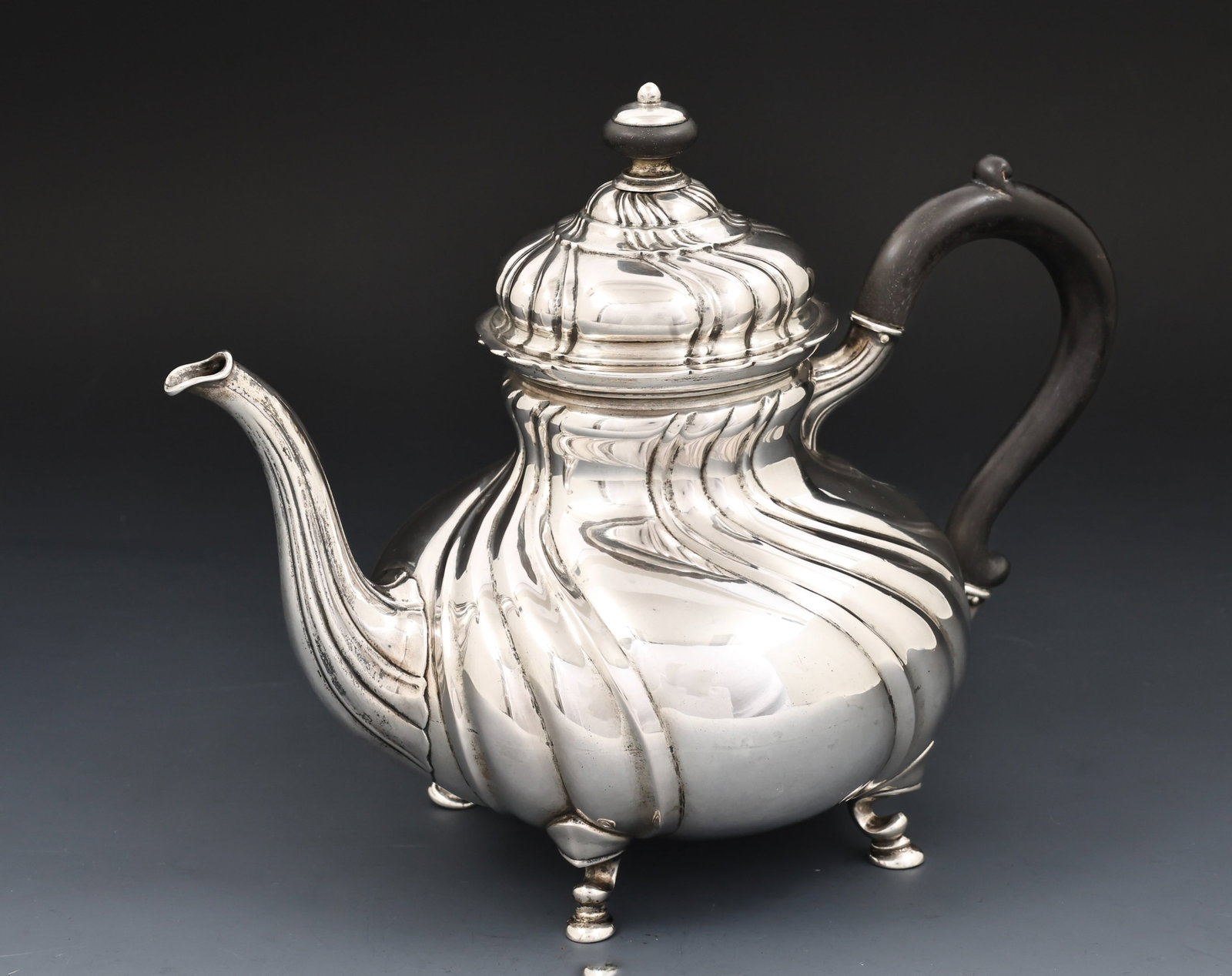 D. Vollgold und Sohn German 800 Silver Teapot (1 of 7)