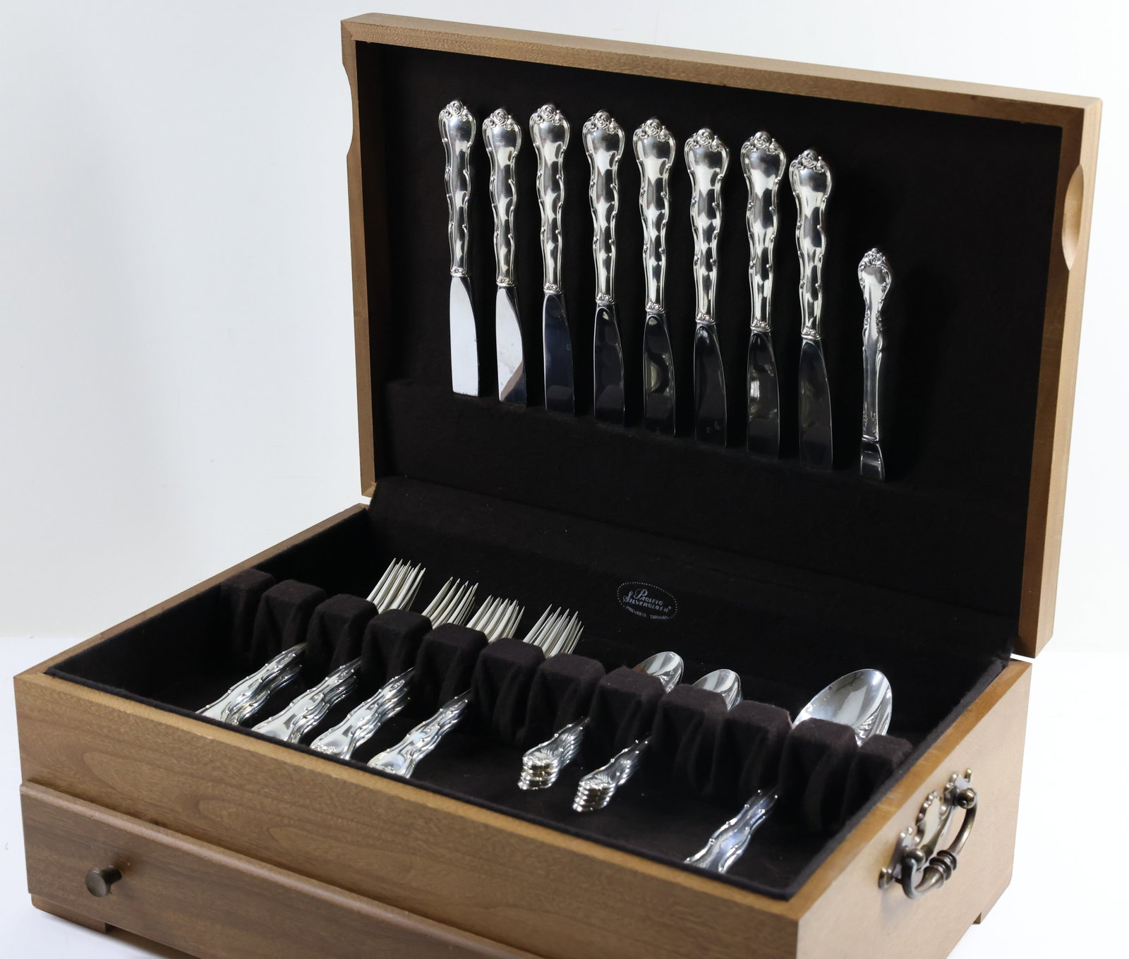 Gorham "Rondo" Sterling Silver Flatware Service (1 of 18)