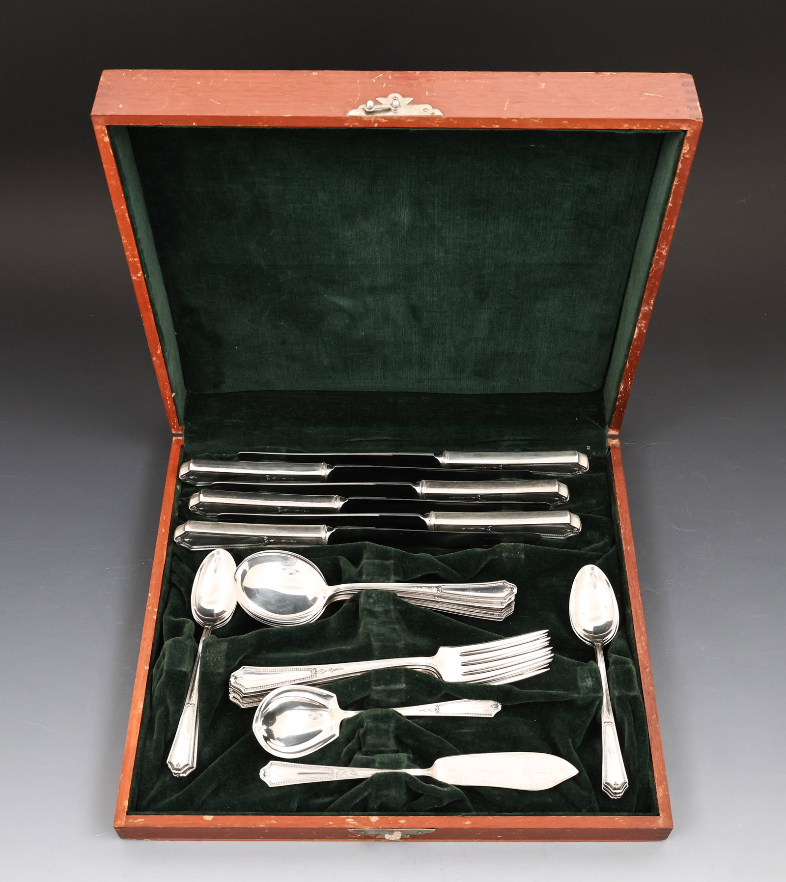 International "Georgian Maid" Sterling Silver Flatware Service for 6 (1 of 4)