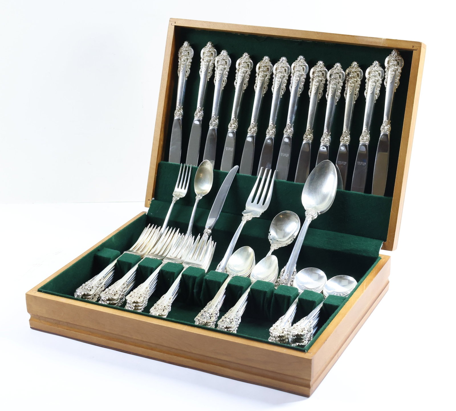 Wallace "Grande Baroque" Sterling Silver Flatware Service for 12 (1 of 20)