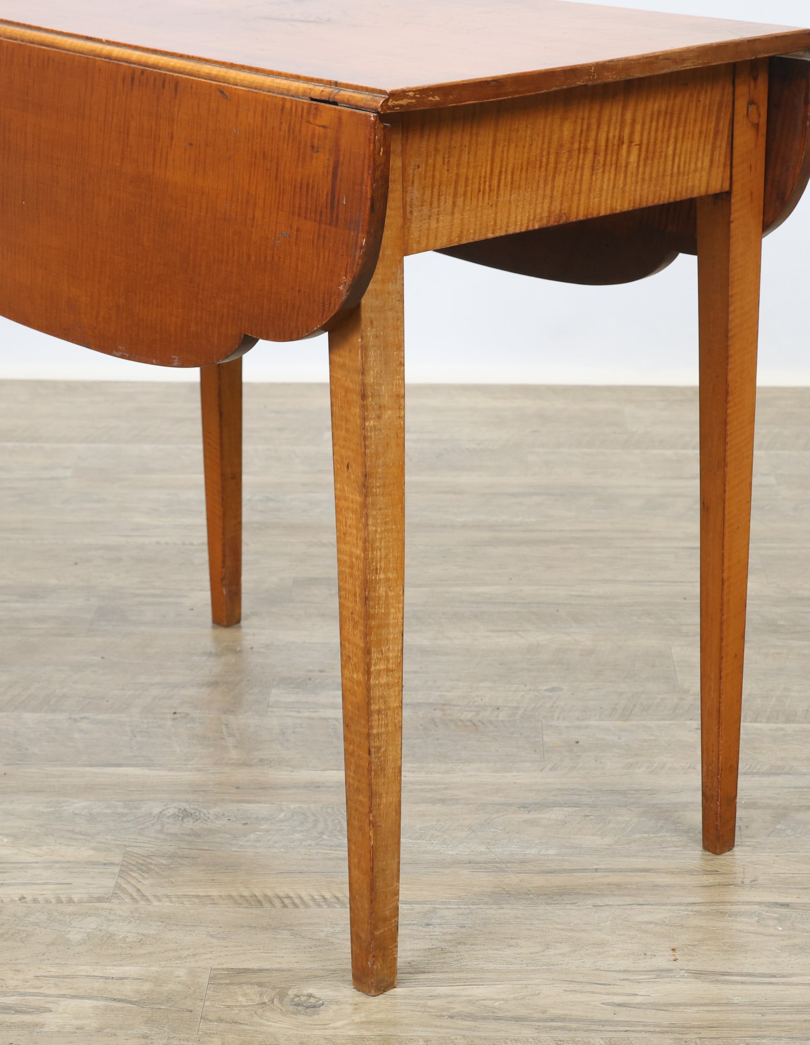 Federal Tiger Maple Pembroke Table - 3
