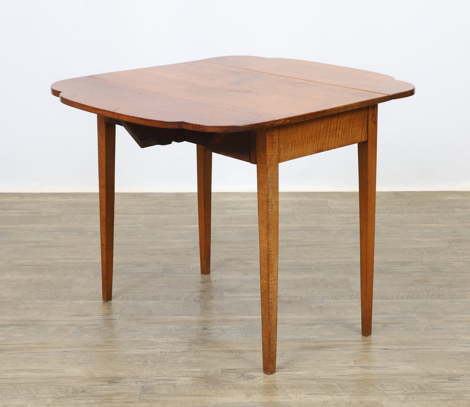 Federal Tiger Maple Pembroke Table - 5