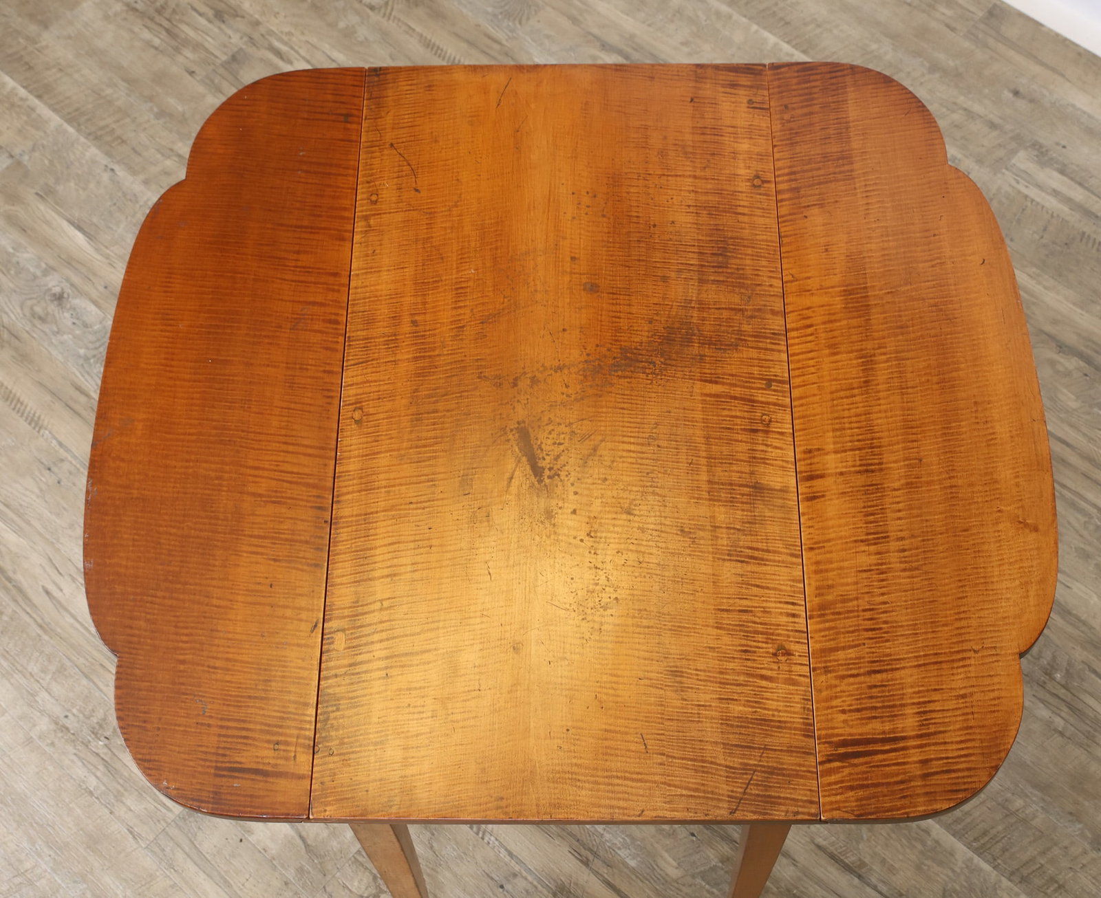 Federal Tiger Maple Pembroke Table - 7