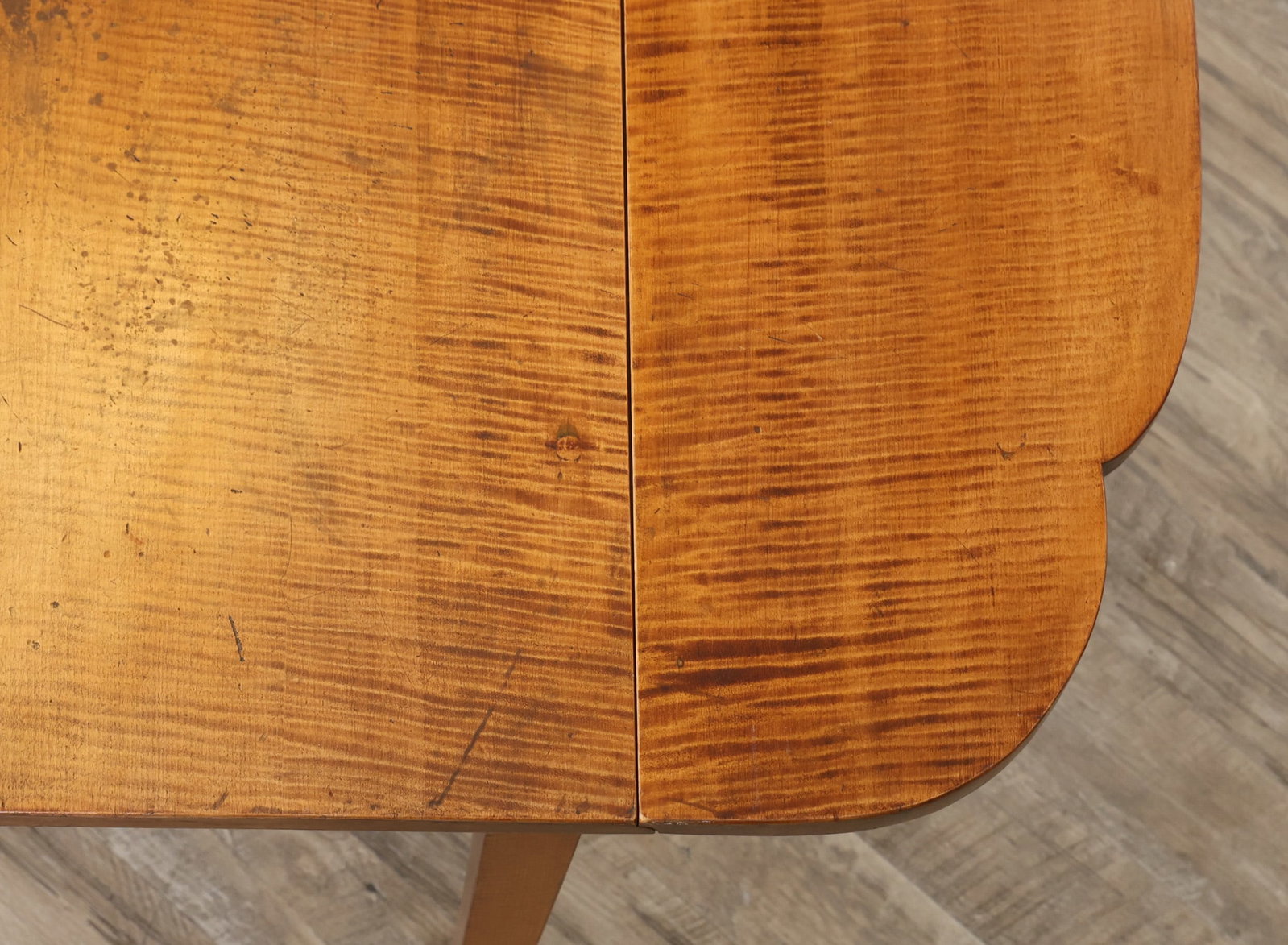 Federal Tiger Maple Pembroke Table - 8