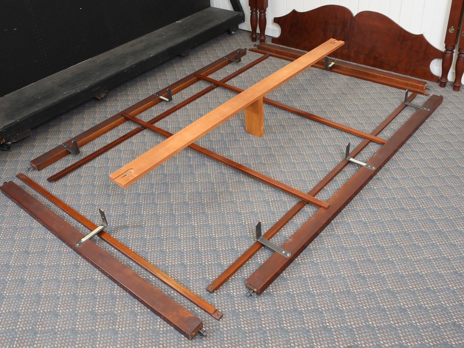 Eldred Wheeler Cherry Four Post Bed - 5