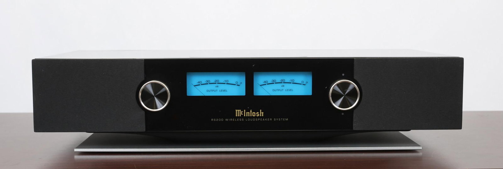 McIntosh RS200 Wireless Loudspeaker System (1 of 13)