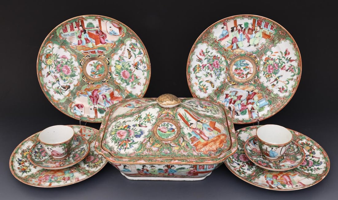 Chinese Rose Medallion Porcelain Dinner Wares: Qing era export porcelain pieces, decorated with figures in court scenes, birds, butterflies, flowers, and fruit, including a square covered server with mushroom finial, 5.5"h x 10.25"w x 9"d, a pair 