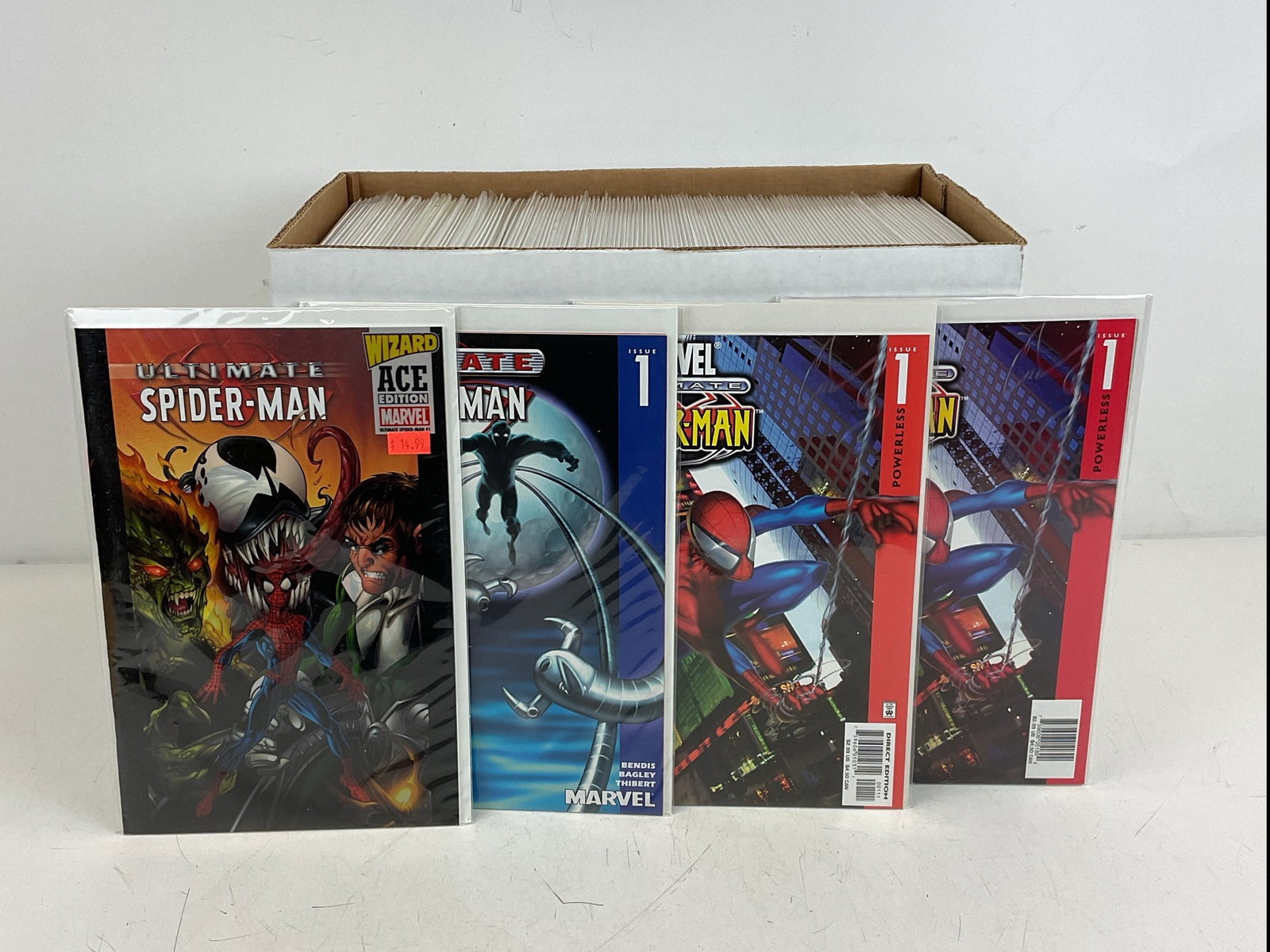 Ultimate Spider-Man 1-100 with Variants and Extras: Ultimate Spider-Man With variants (#s 1-107, 109-115, 117-125, 129, 131-133). Ultimate Spider-Man Annuals and a super special -Annuals(# 1,2,2). Condition varies.