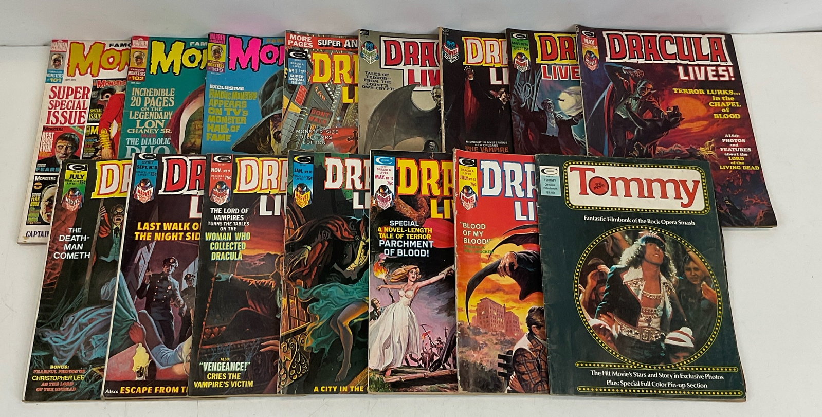 Asst Dracula Lives! Comics and Famous Monsters Comics: Famous Monsters of Filmland #101, #102, #109. Tommy Official Filmbook. Dracula Lives! Super Annual #1, #2, #8, #9, #10, #12, #13. Some Dracula Lives! Comics without numbers on the cover. 15 Comics.