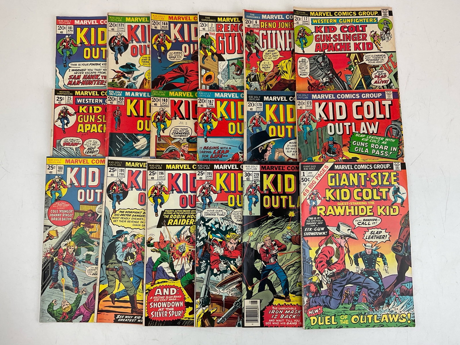Assorted Marvel Comics: (18) assorted Marvel comics including Gunhawk and Kid Colt Outlaw. Condition varies.