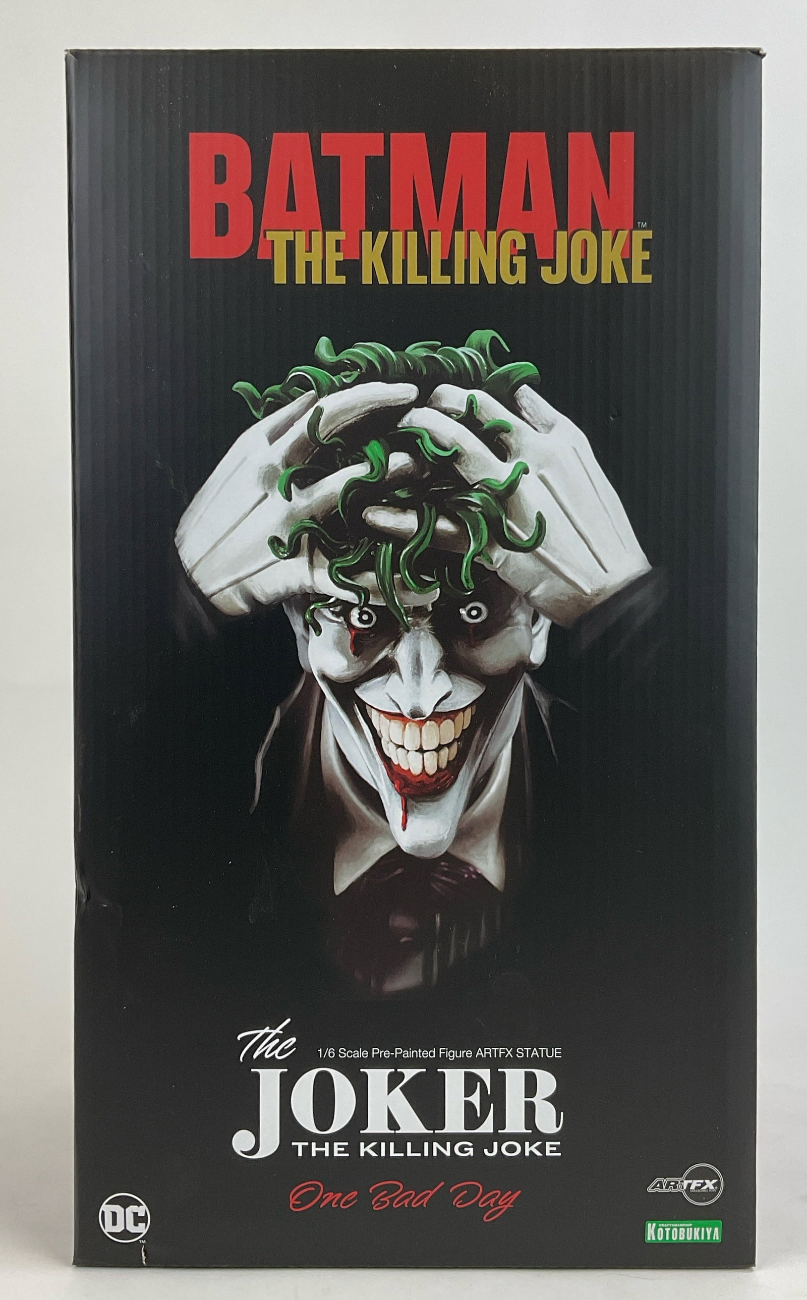 Kotobukiya DC ARTFX The Joker 1/6 Scale Statue: Kotobukiya DC ARTFX 1/6 scale pre-painted figure, features The Joker from Batman The Killing Joke and includes a background display base designed to recreate a scene from the comic.
