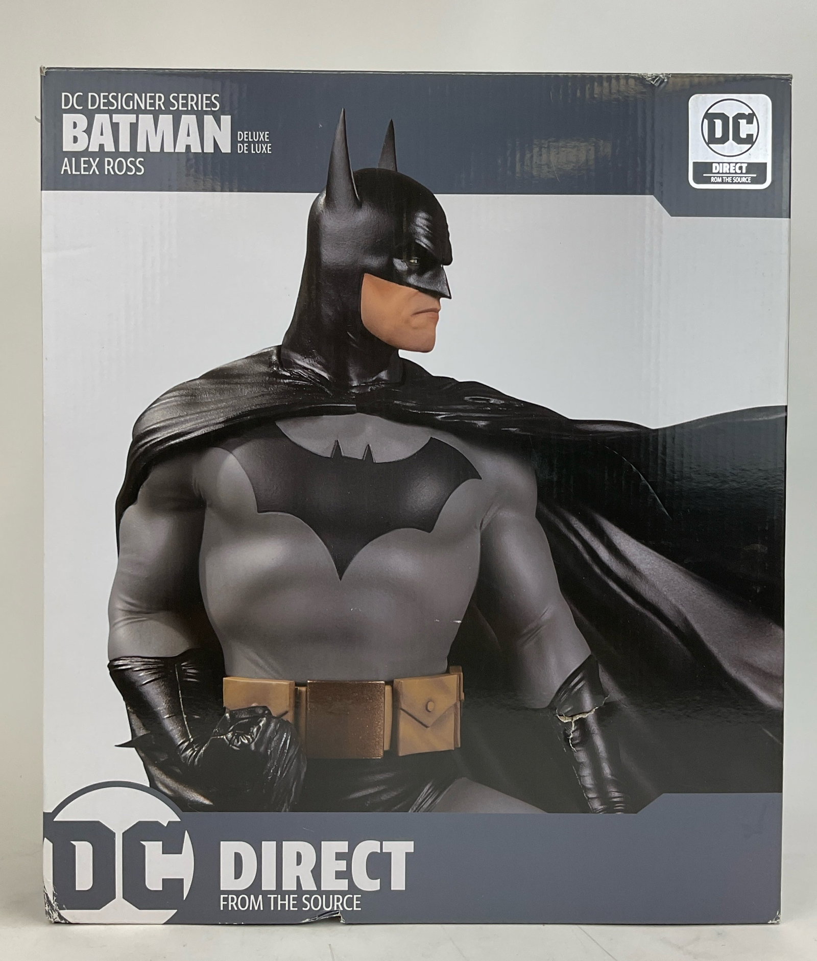 DC Designer Series Alex Ross Deluxe Batman Statue (1 of 6)