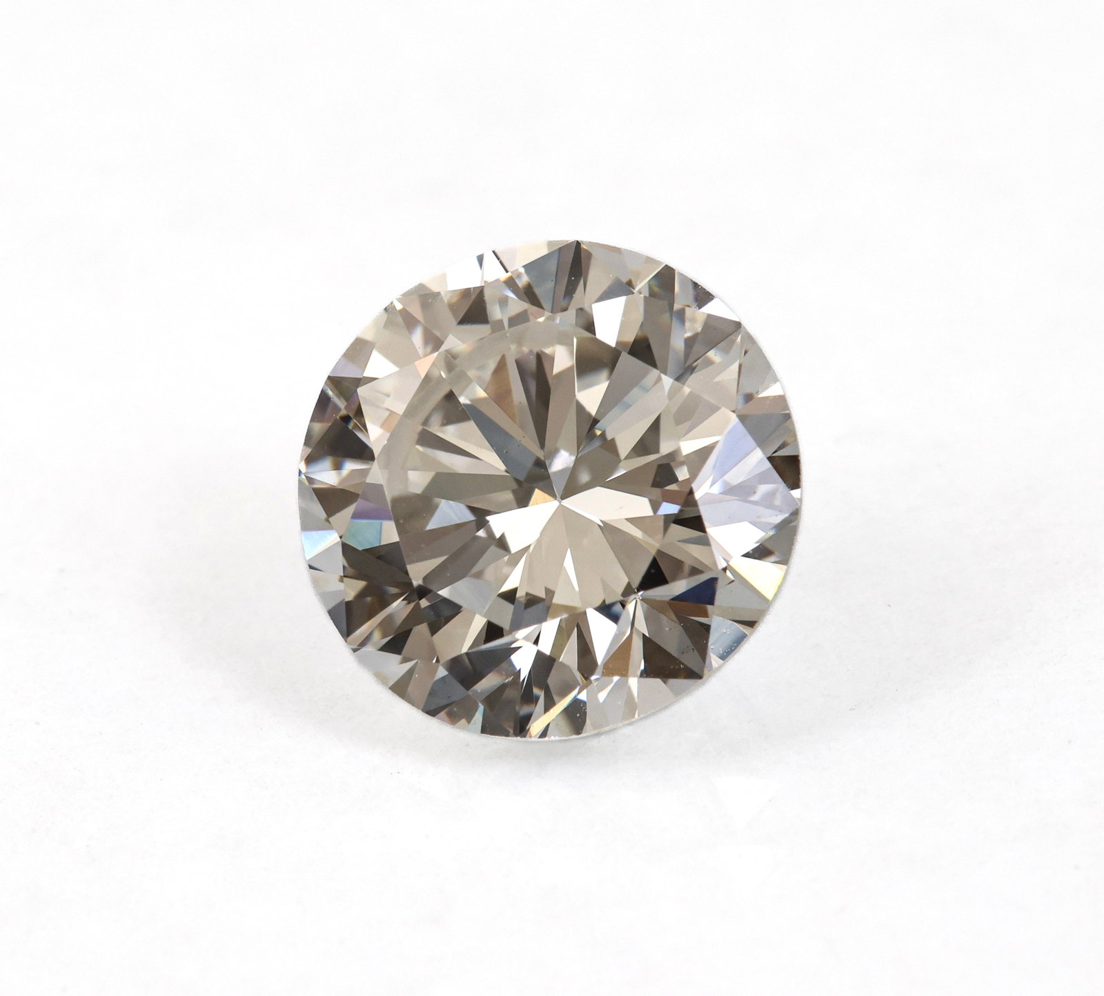 GIA 3.10 Carat G VS1 Round Brilliant Diamond: GIA certified natural round brilliant diamond weighing 3.10 carats, G color, VS1 clarity, and Very Good cut. Measures 9.27–9.41 x 5.63 mm. Very Good polish and symmetry with no fluorescence. GIA