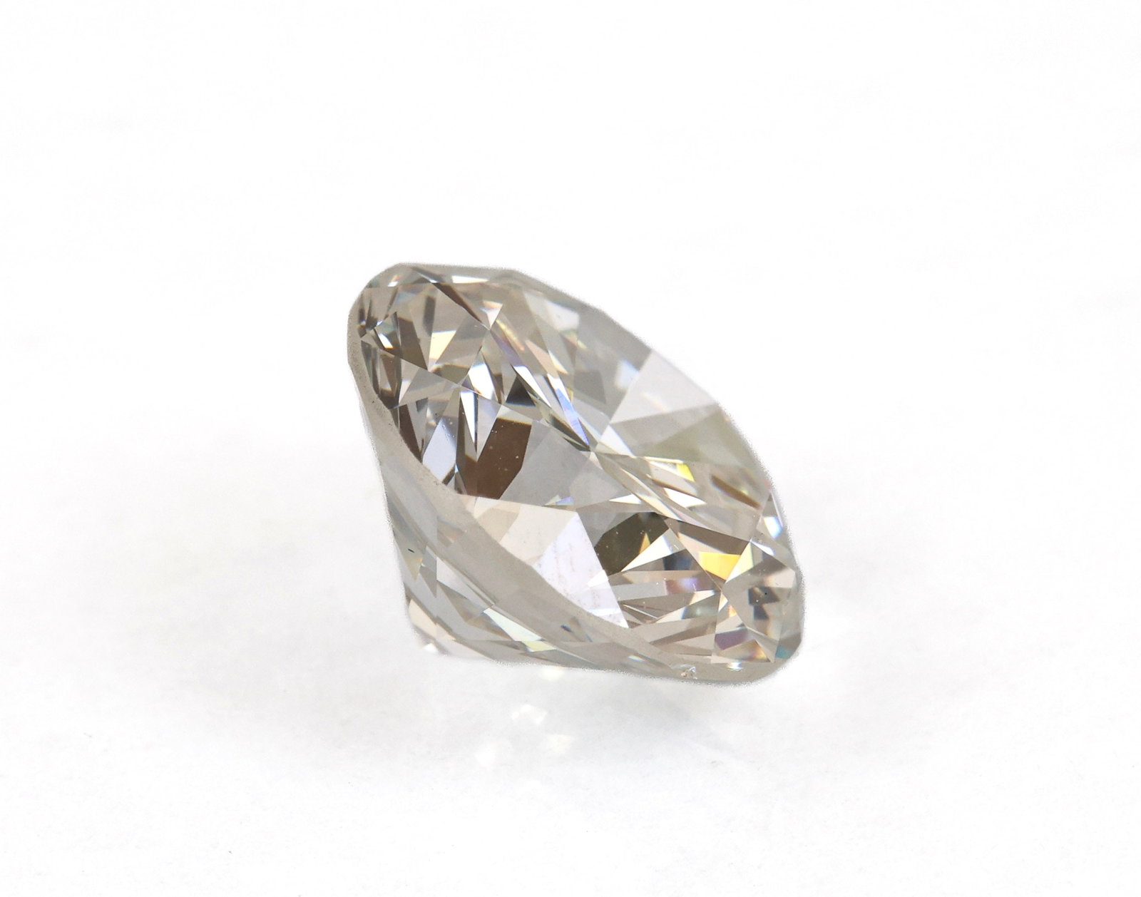 GIA 3.10 Carat G VS1 Round Brilliant Diamond - 3