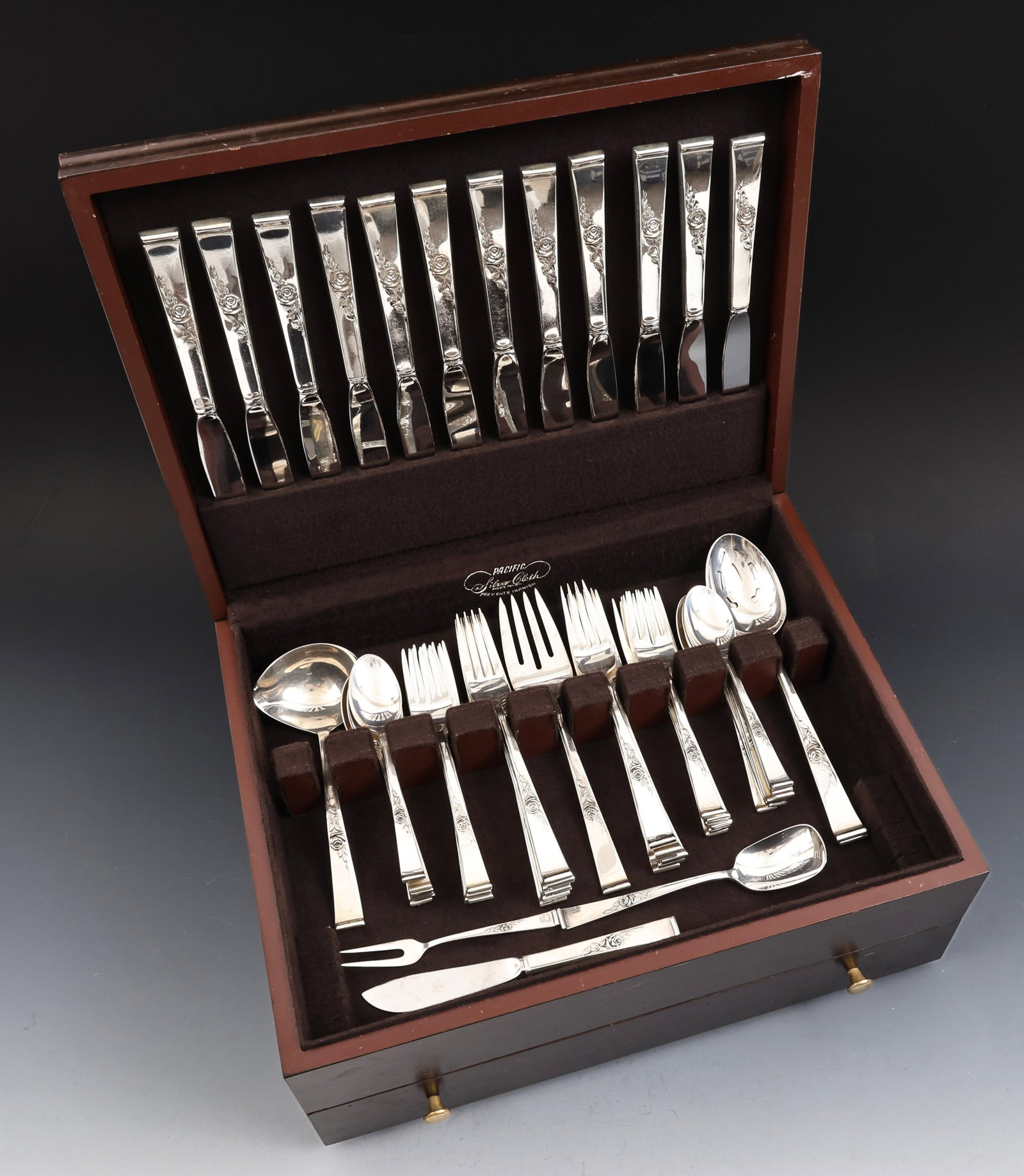 Reed and Barton "Classic Rose" Sterling Silver Flatware Partial Service for 12 With Extras (1 of 8)