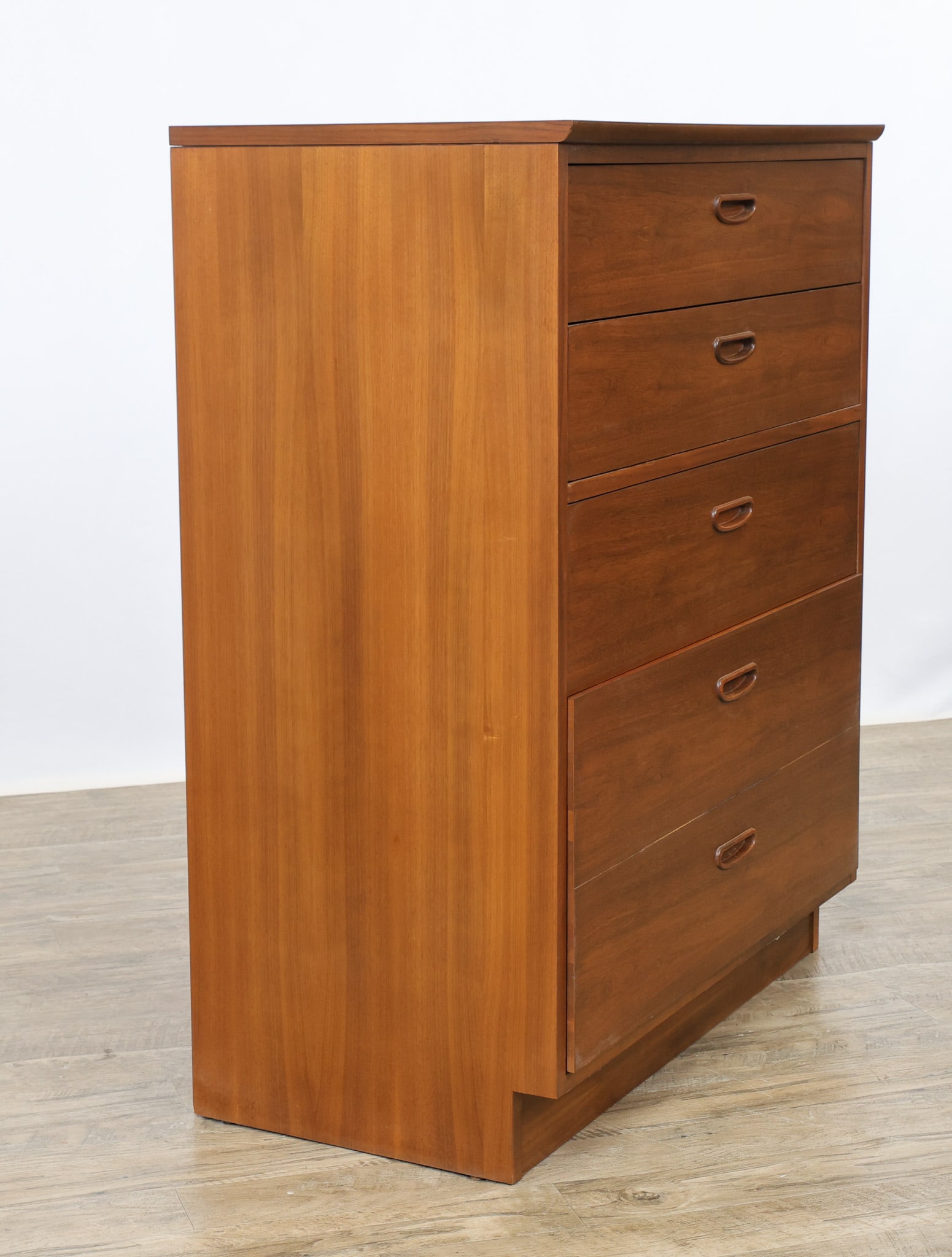 Lane "Reflection" Chest - 4