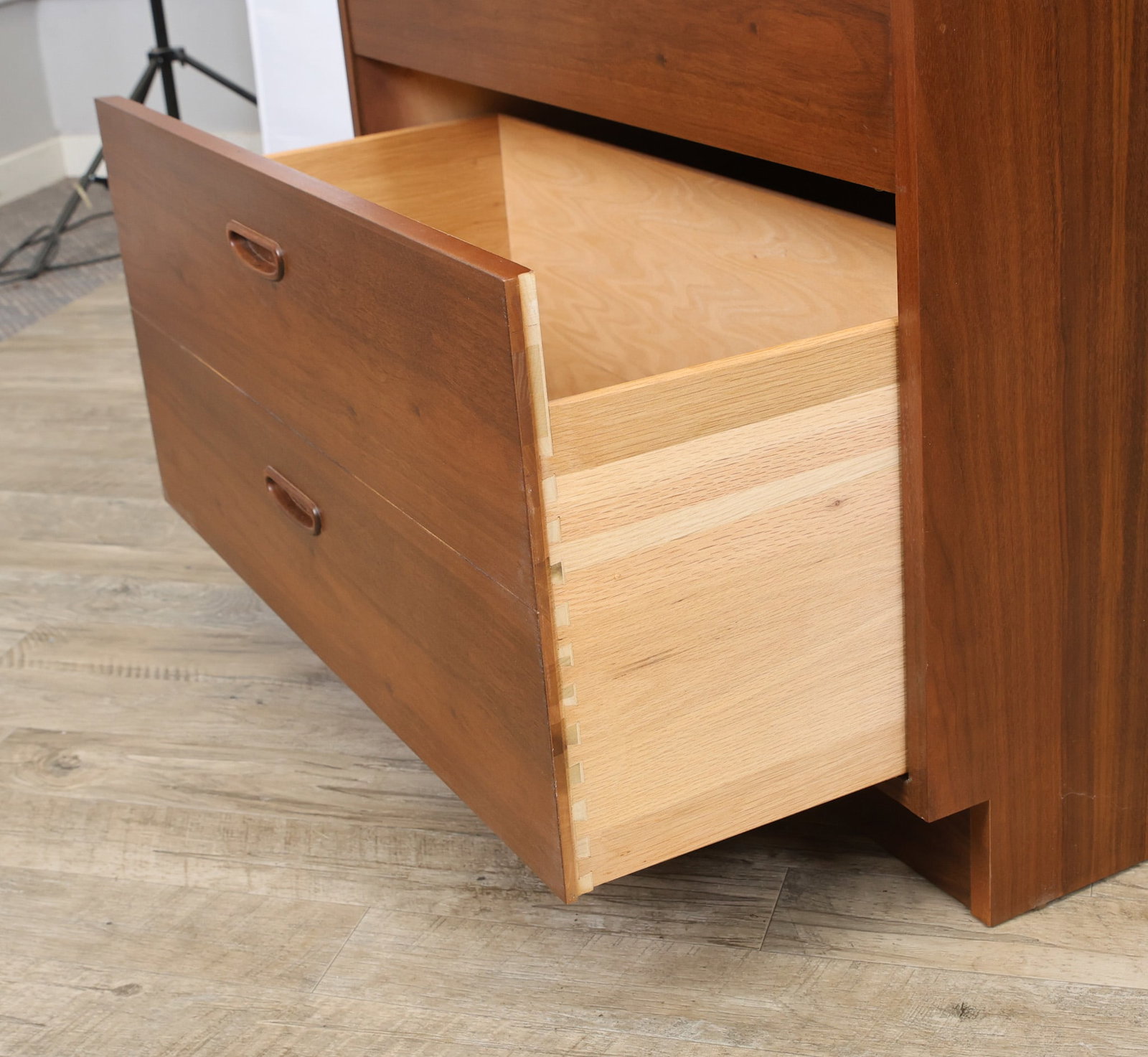 Lane "Reflection" Chest - 6