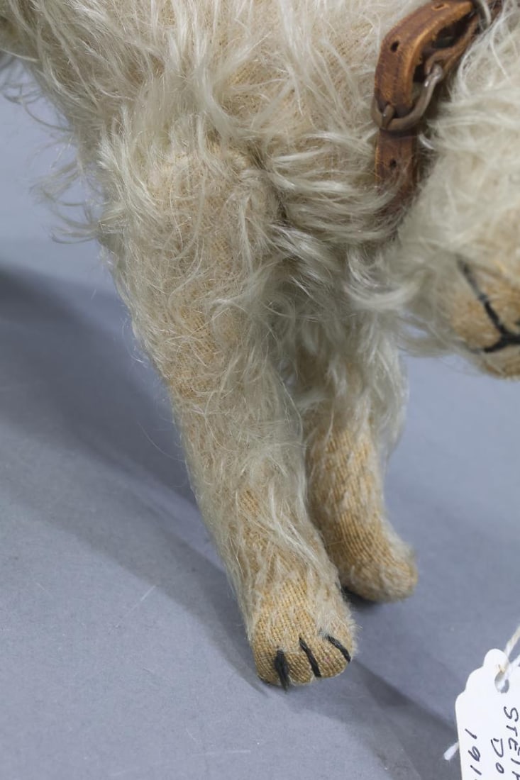 VINTAGE STEIFF. - 6