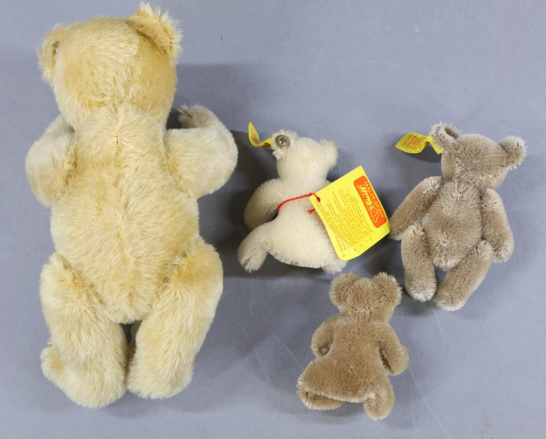 VINTAGE/OTHER STEIFF. - 8