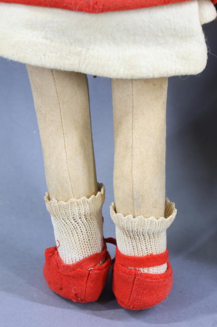 CLOTH DOLLS. - 5