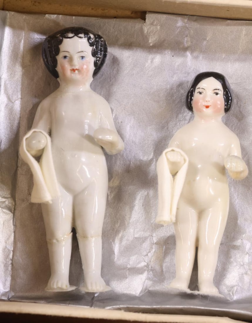 CHINA DOLLS. - 4