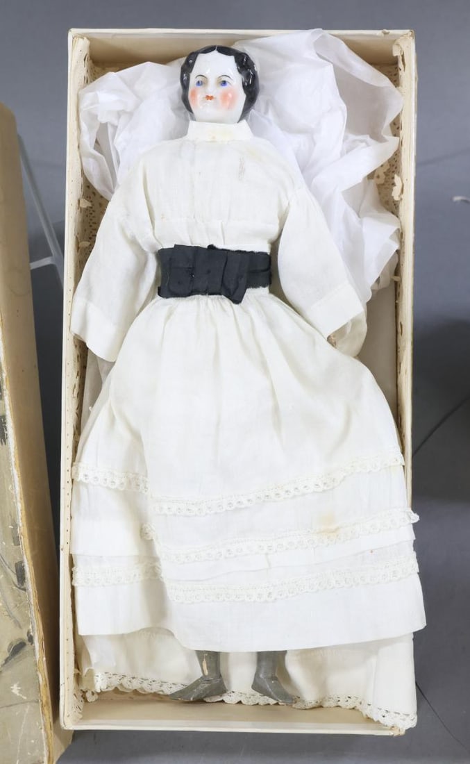 CHINA DOLLS/BISQUE. - 2