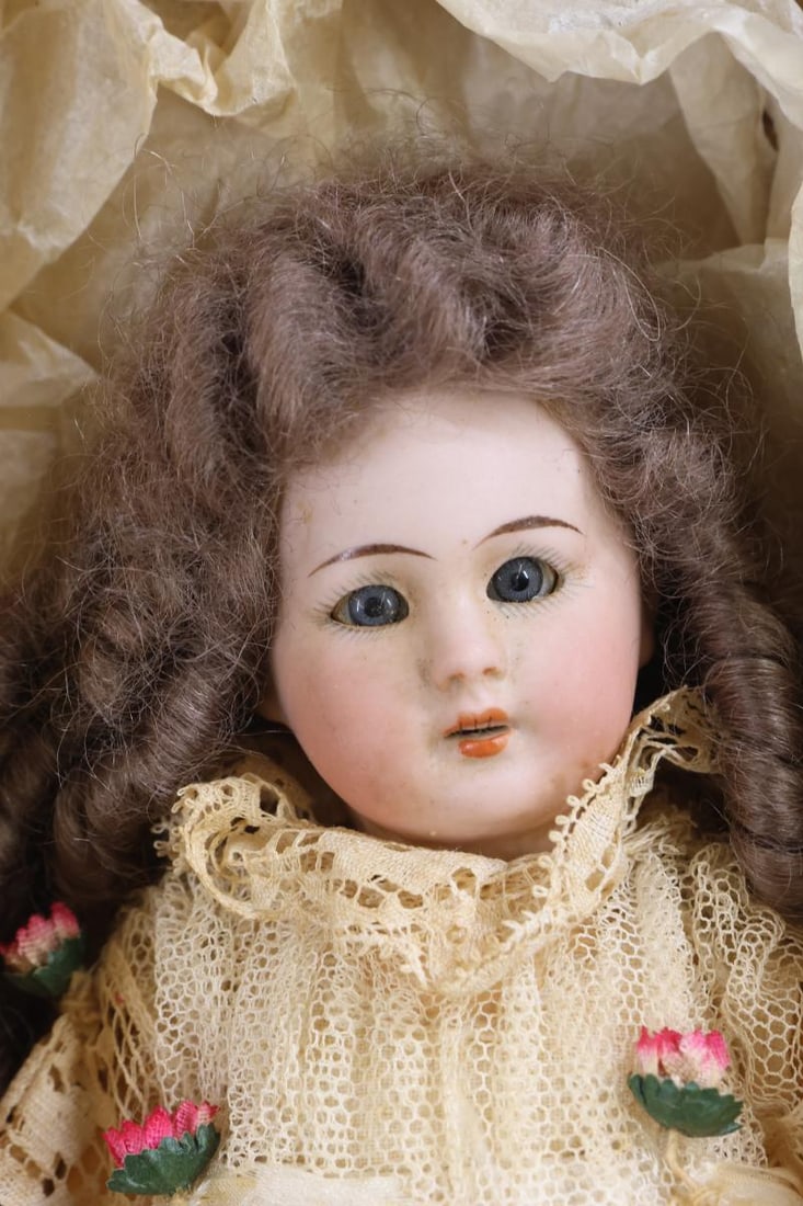 GERMAN BISQUE DOLLS. - 3