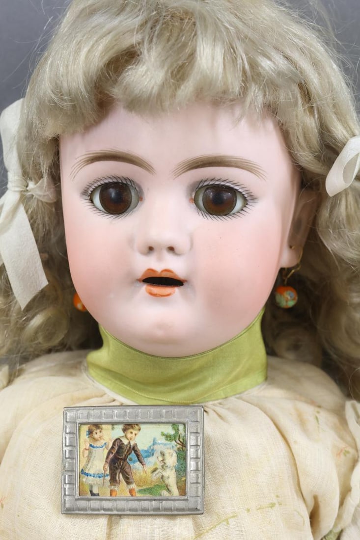 GERMAN BISQUE DOLLS. - 14