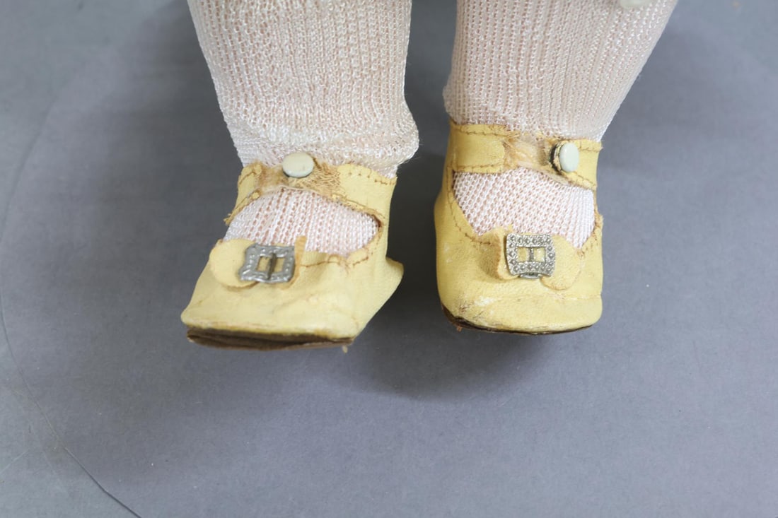 GERMAN BISQUE DOLLS. - 9