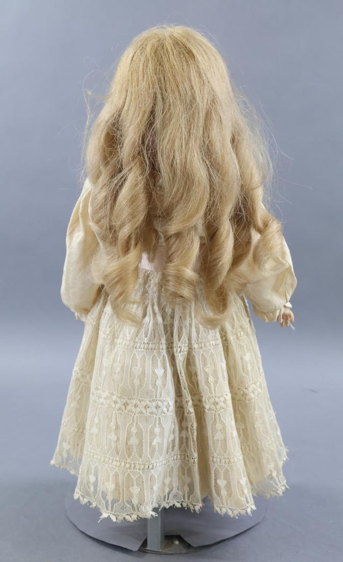 GERMAN BISQUE DOLLS. - 16