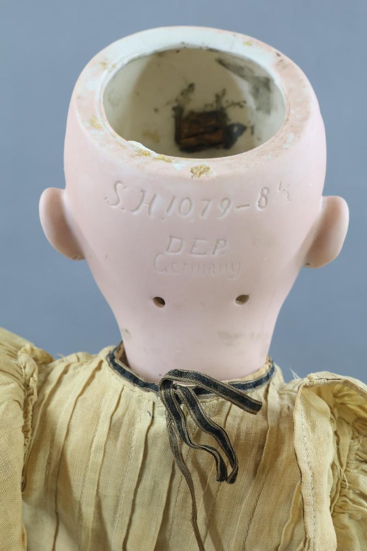 GERMAN BISQUE DOLLS. - 13