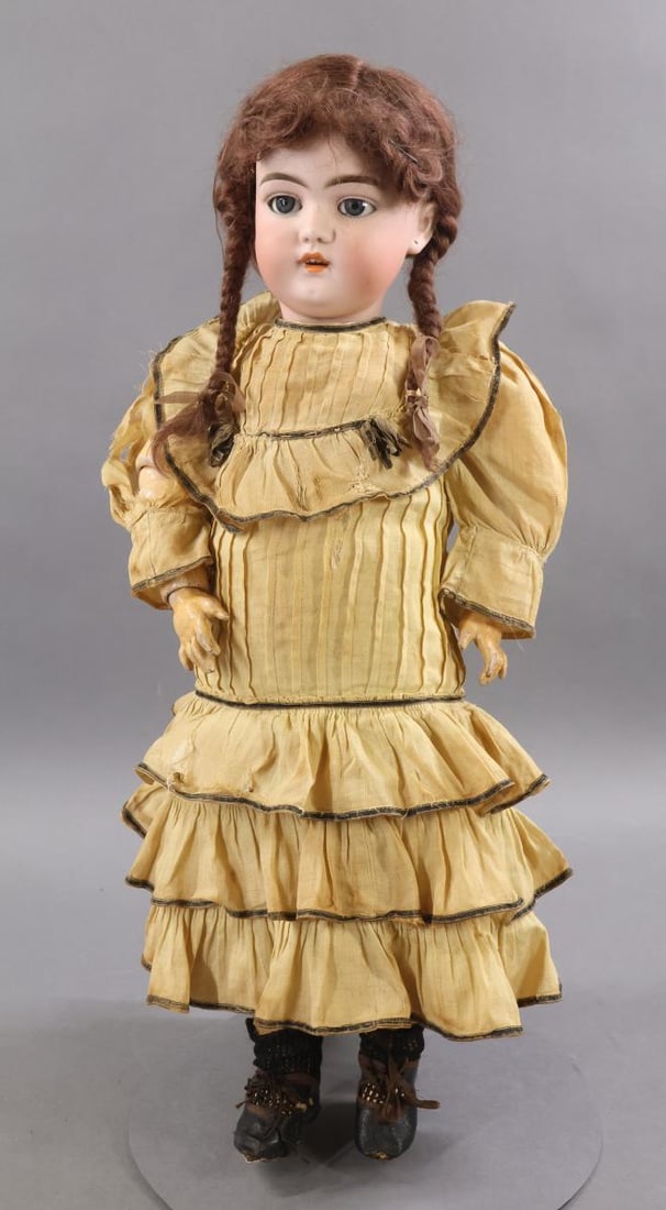 GERMAN BISQUE DOLLS. - 7