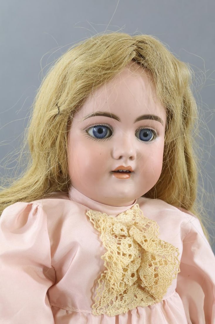 GERMAN BISQUE DOLLS. - 2