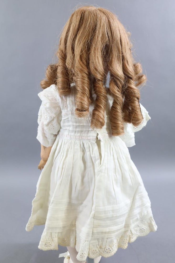 GERMAN BISQUE DOLLS. - 10