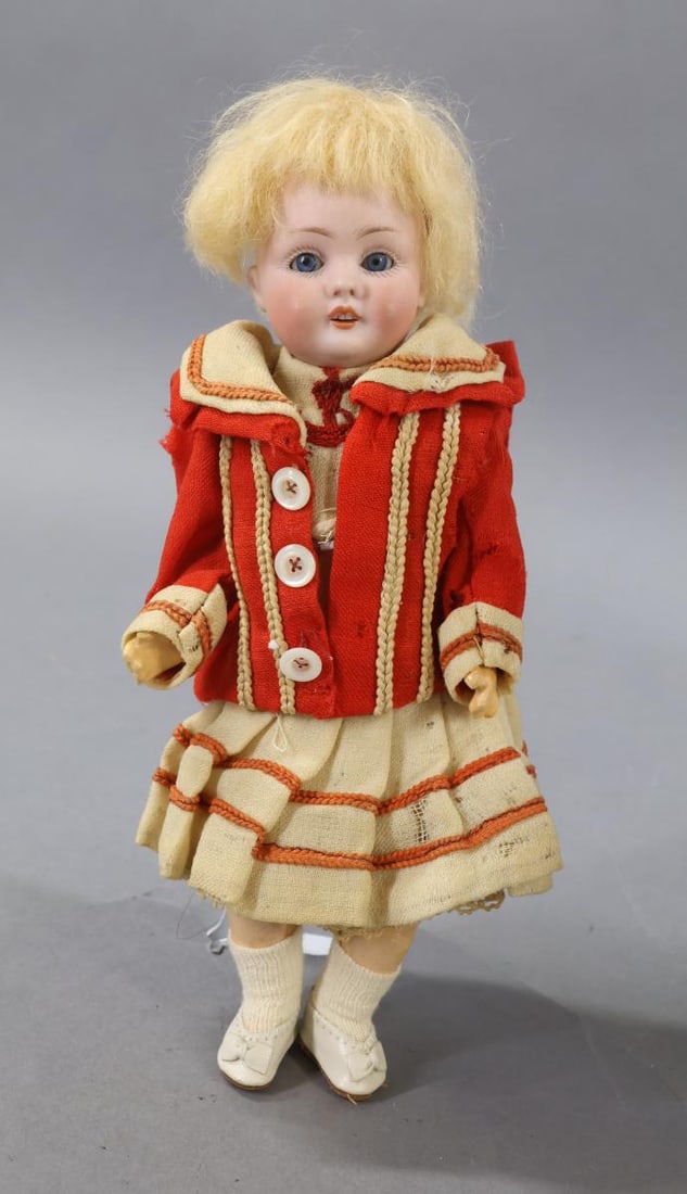 GERMAN BISQUE DOLLS. - 2
