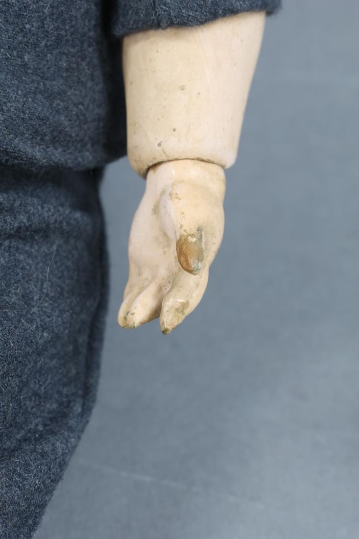GERMAN BISQUE CHARACTER DOLLS. - 7