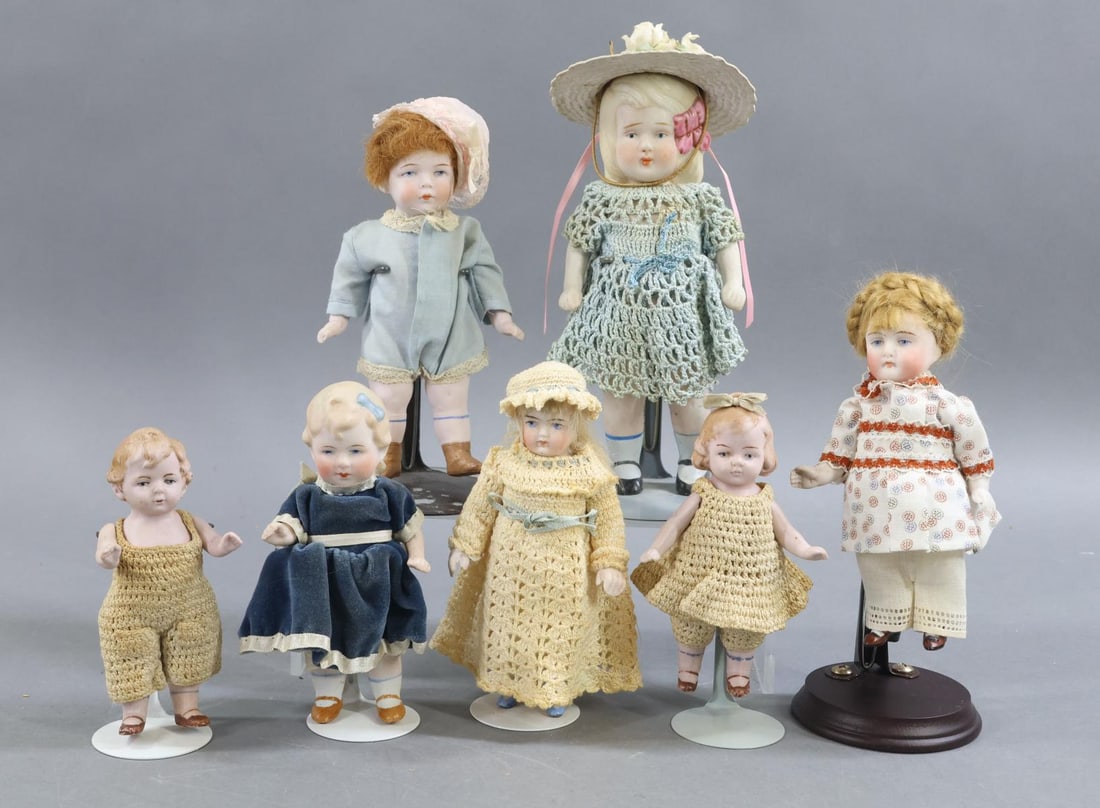 ALL BISQUE DOLLS. (1 of 7)