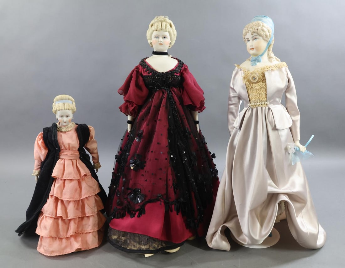 ARTIST PARIAN DOLLS. (1 of 12)